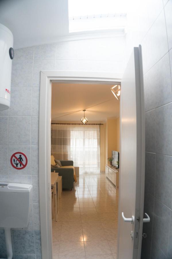 Modern Cozy Apartment In Kalamaria Extérieur photo
